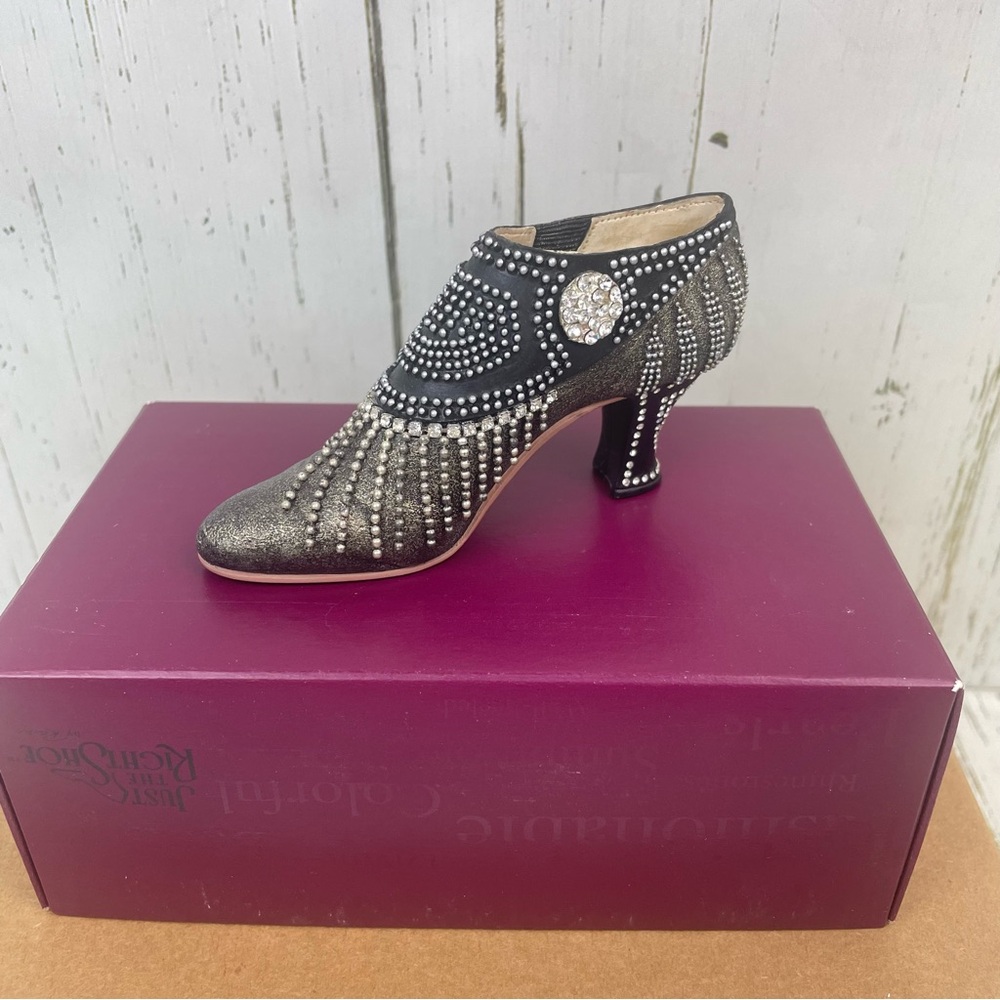 Just the Right Shoe by Raine “Parisian Nights” Miniature Shoe‎